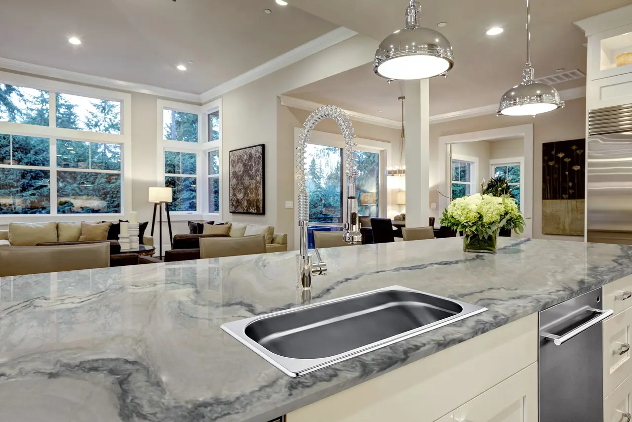 Macaubas Fantasy: the stone applied in a room